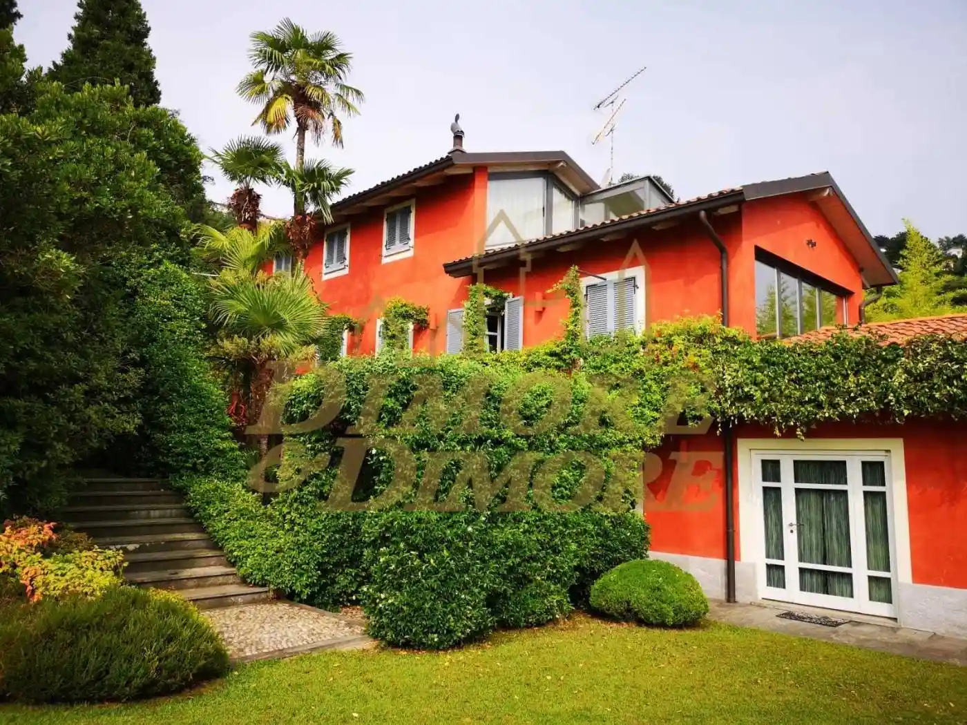 Villa in affitto a Arona