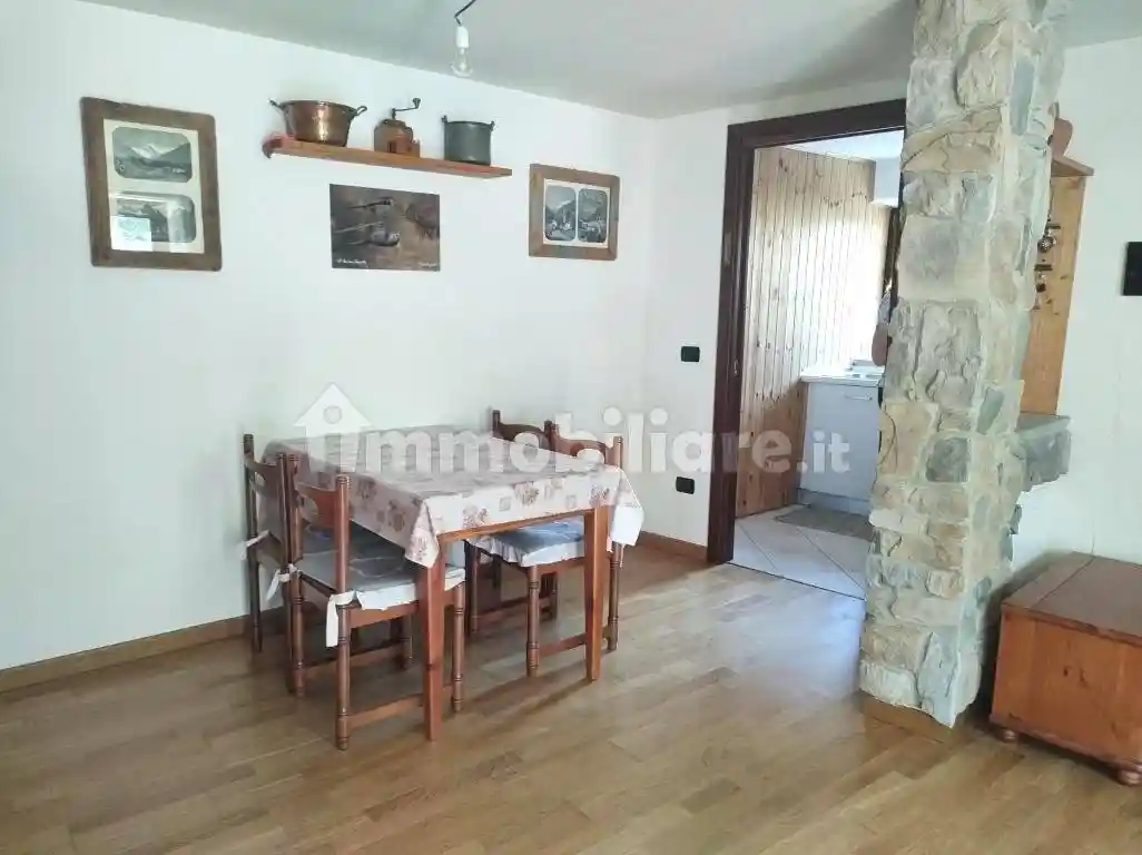 Bilocale Place Des Cries 1, Centro, Etroubles - foto 5