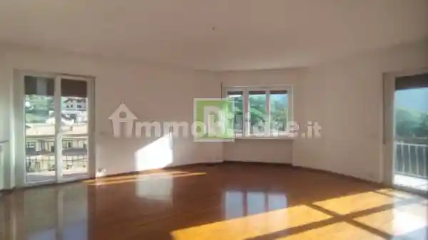 Appartamento in vendita a Pont-Saint-Martin