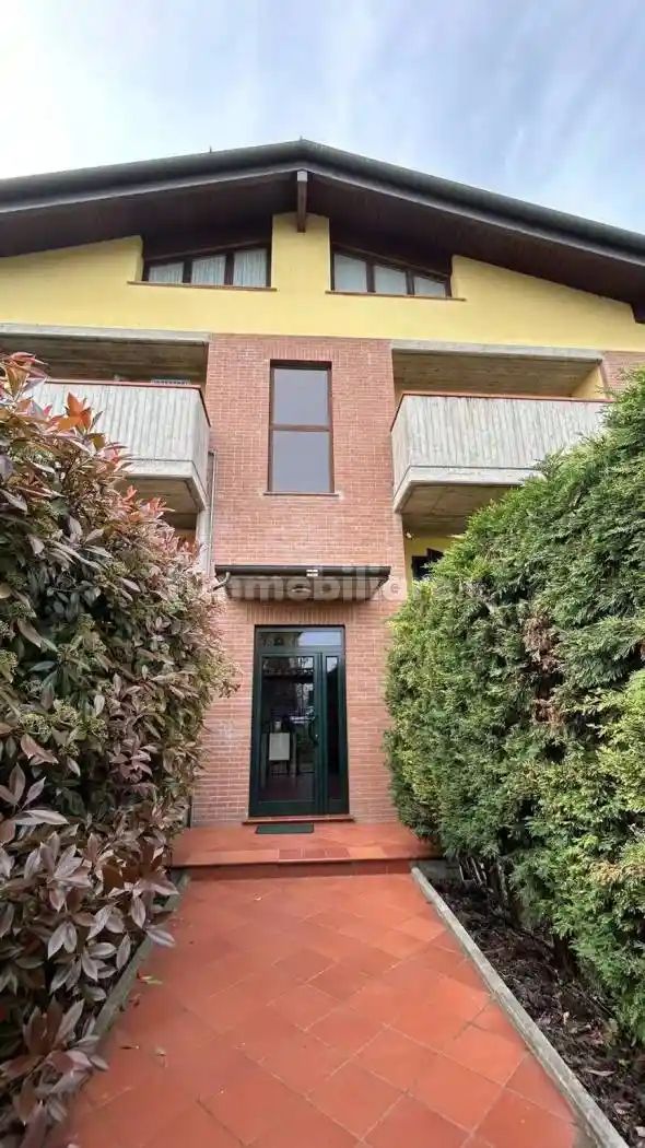 Appartamento in vendita a Montechiarugolo