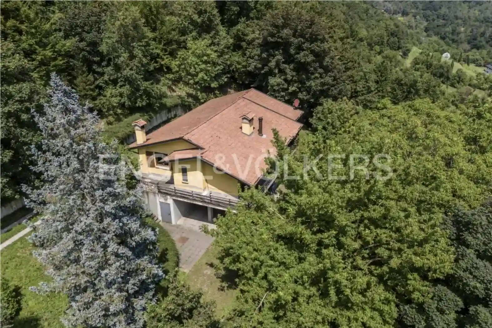 Villa - foto 2