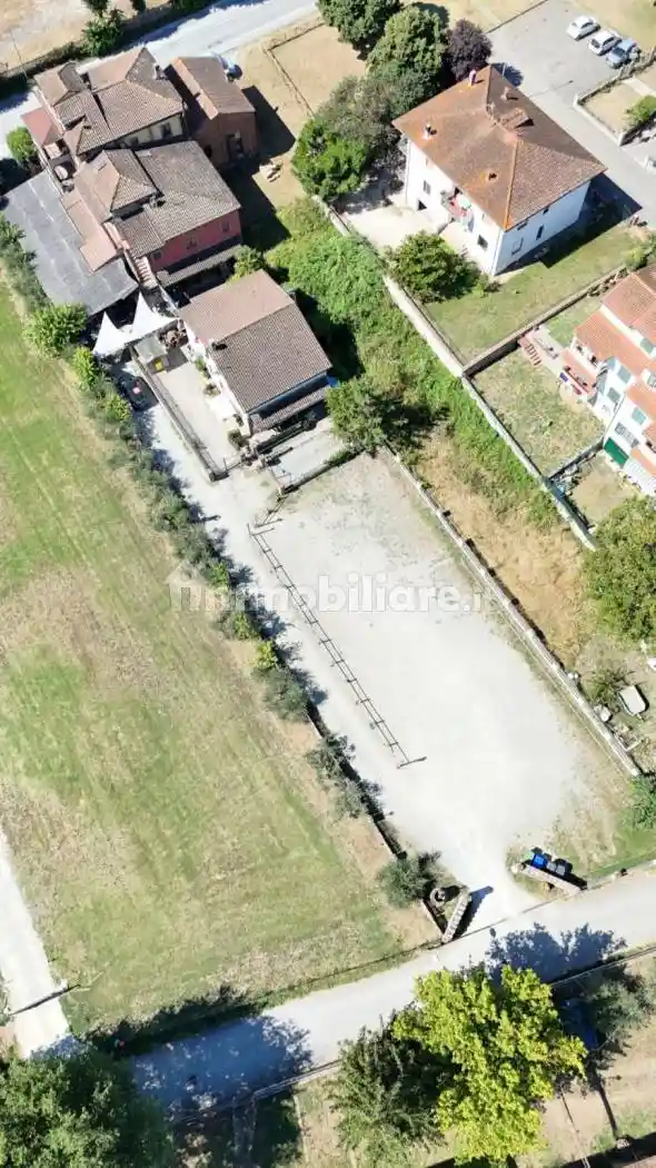 Palazzo - Edificio in vendita a Sinalunga