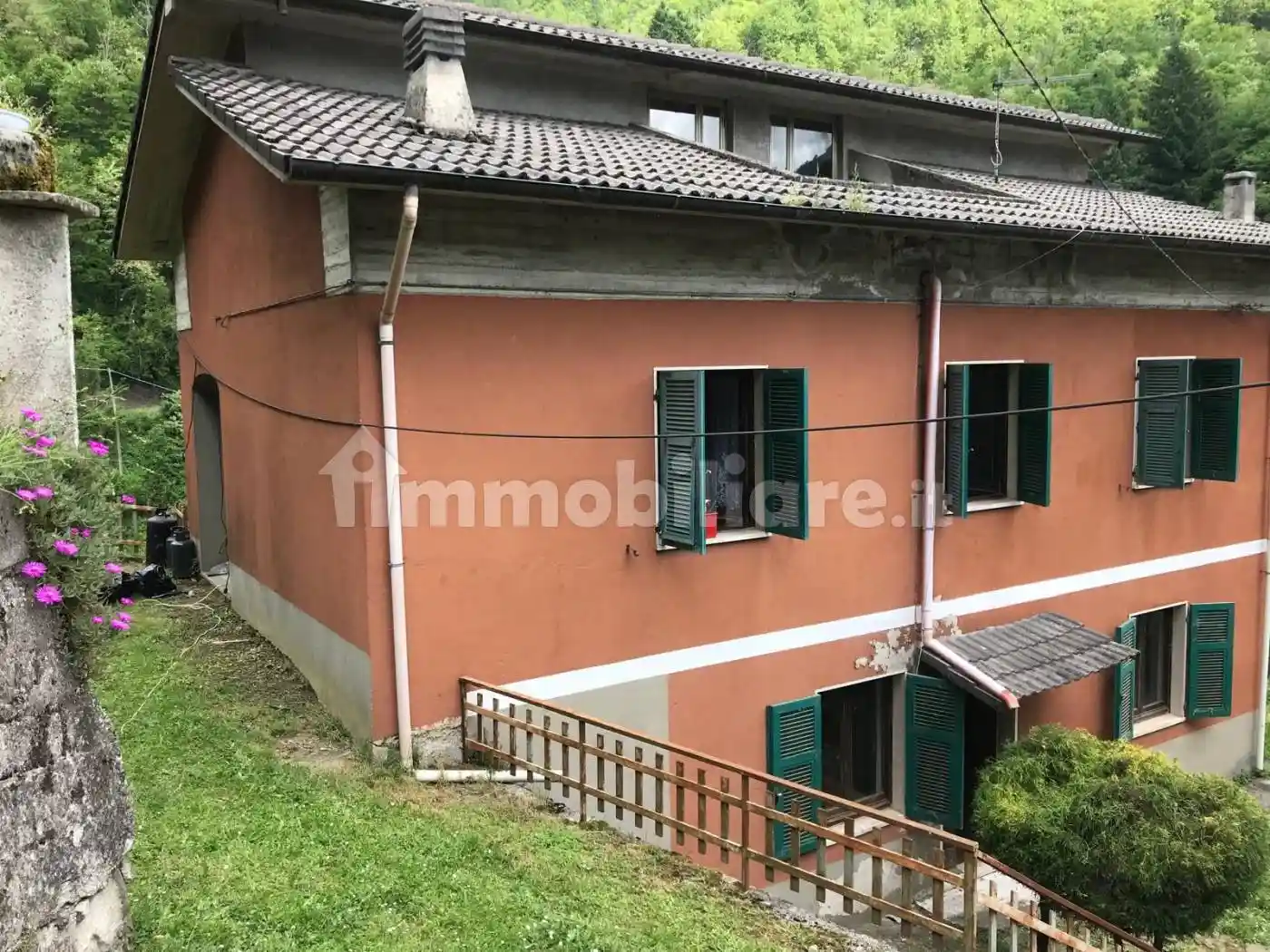 Casa indipendente in vendita a Zeri