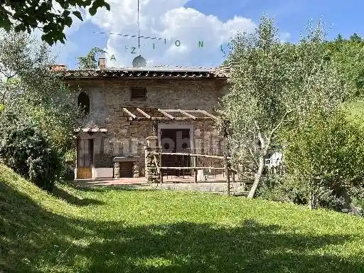 Rustico - Casale in vendita a Scarperia e San Piero