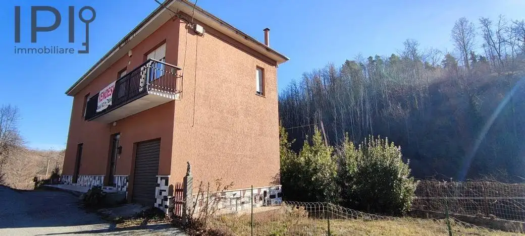 Casa indipendente in vendita a Cosseria