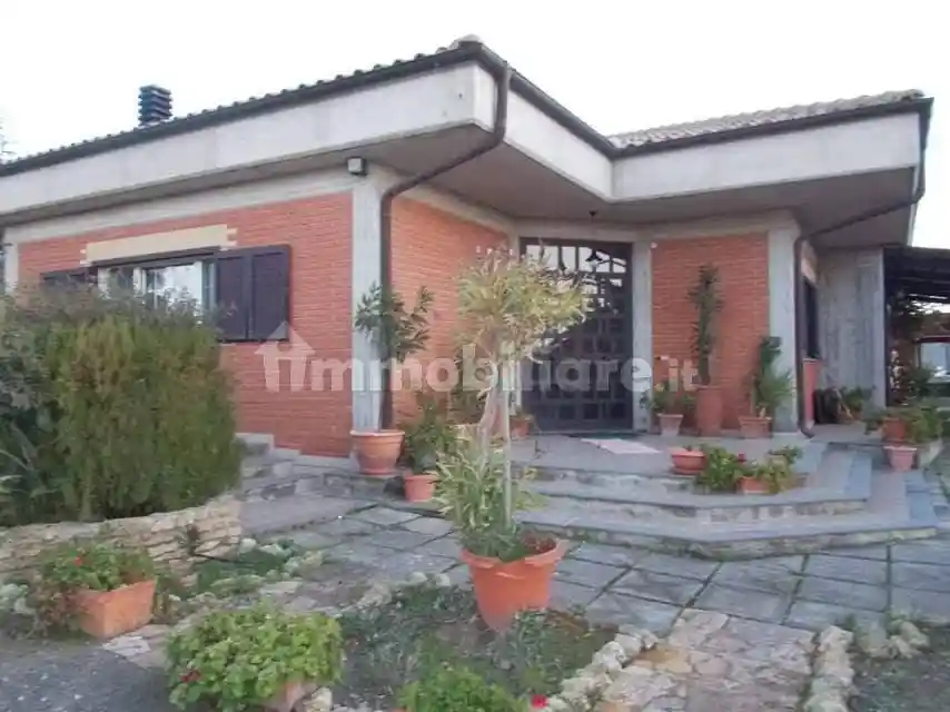 Villa in vendita a Caltagirone