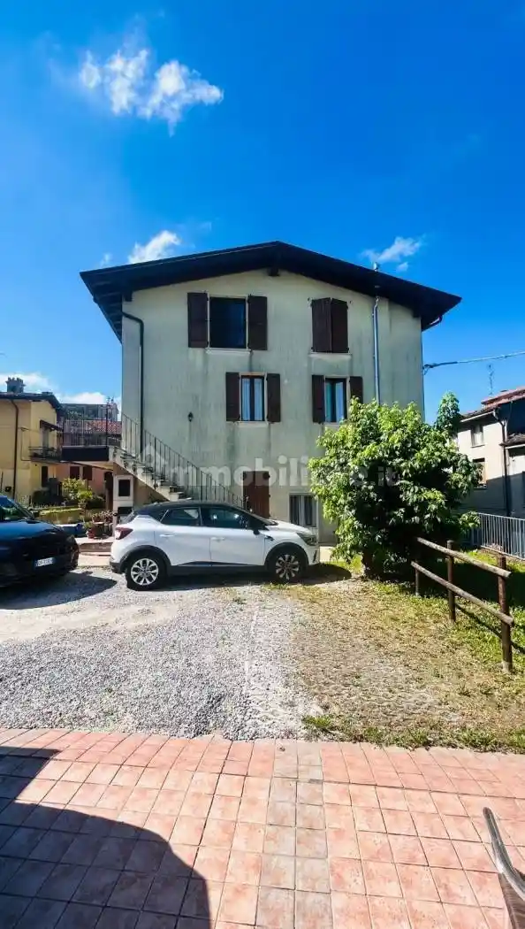 Palazzo - Edificio in vendita a Calcinato