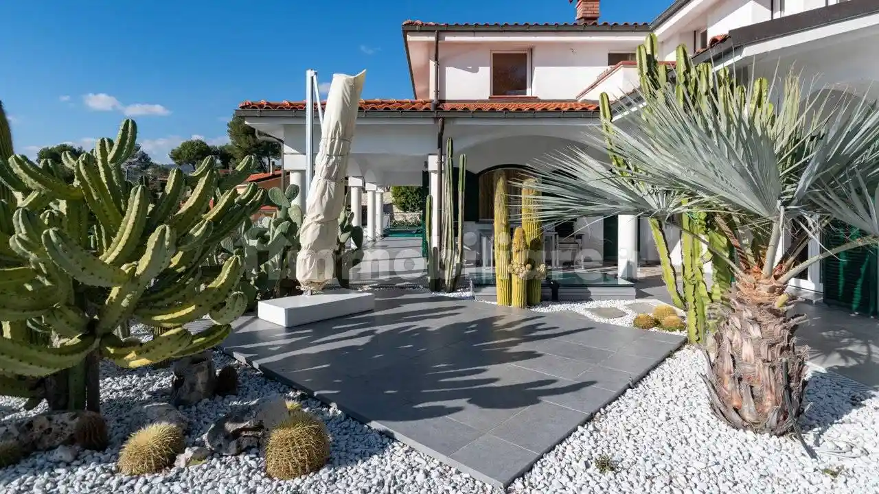 Villa in vendita a Andora