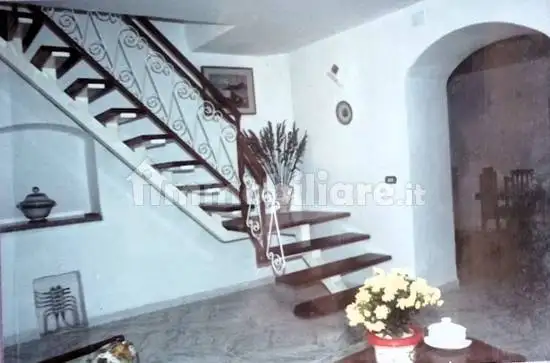 Casa indipendente in vendita a Frosolone