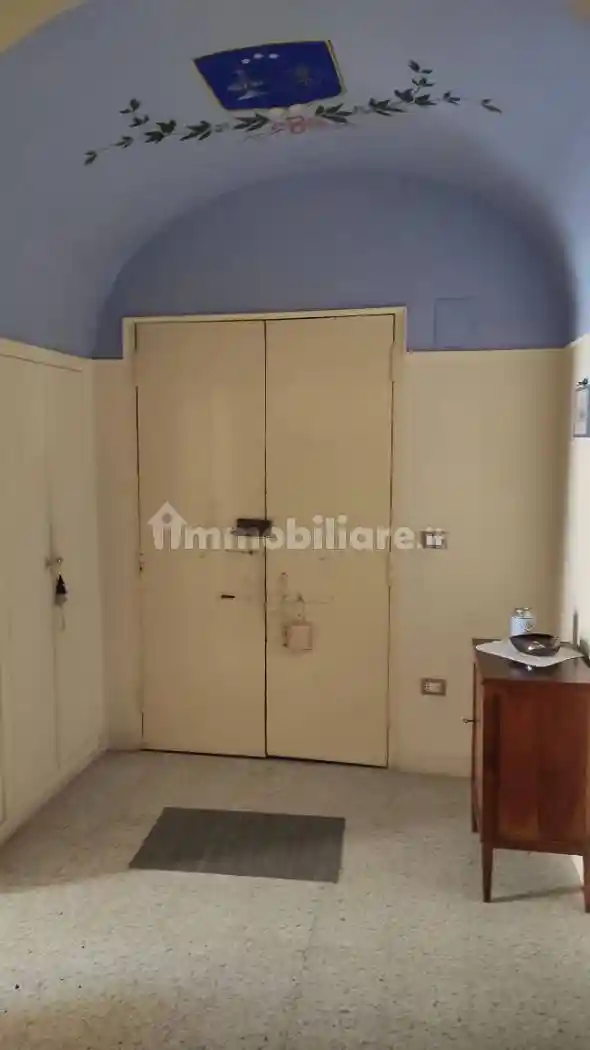 Appartamento piazza Plebiscito 12, Torre de' Passeri - foto 2