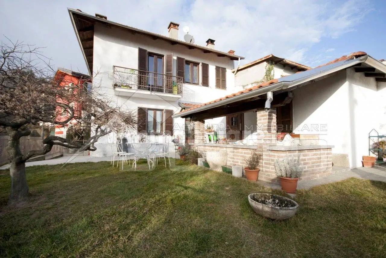 Casa indipendente in vendita a Cellio con Breia