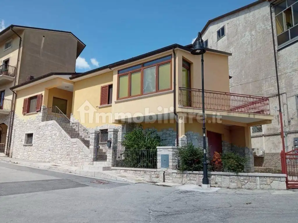 Villa in vendita a Cercemaggiore