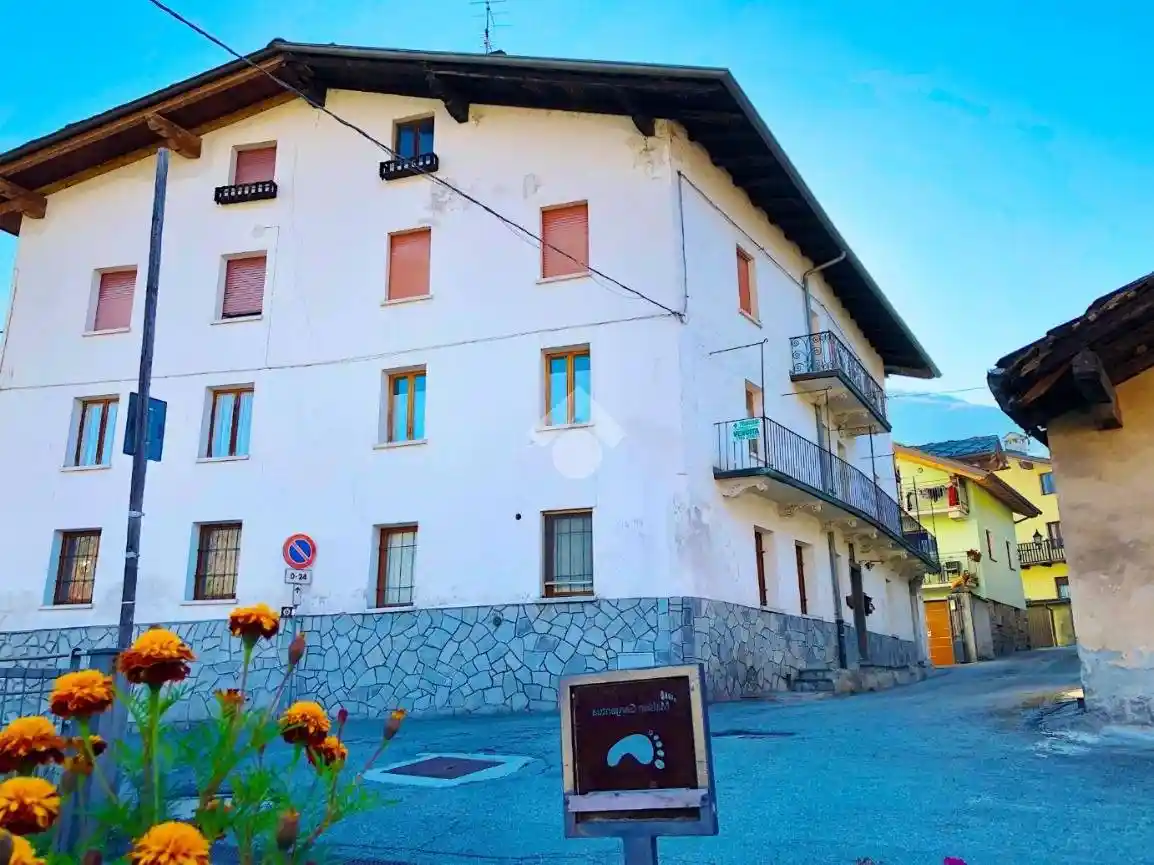 Casa indipendente in vendita a Gressan