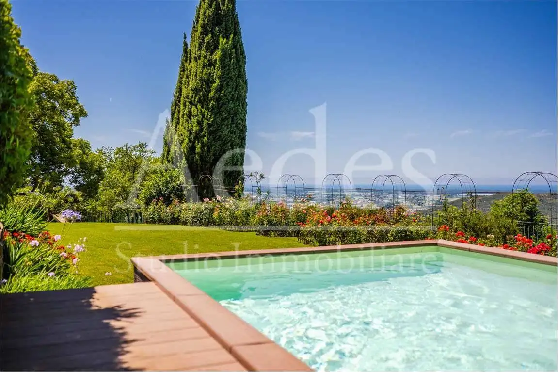 Villa in vendita a San Giuliano Terme