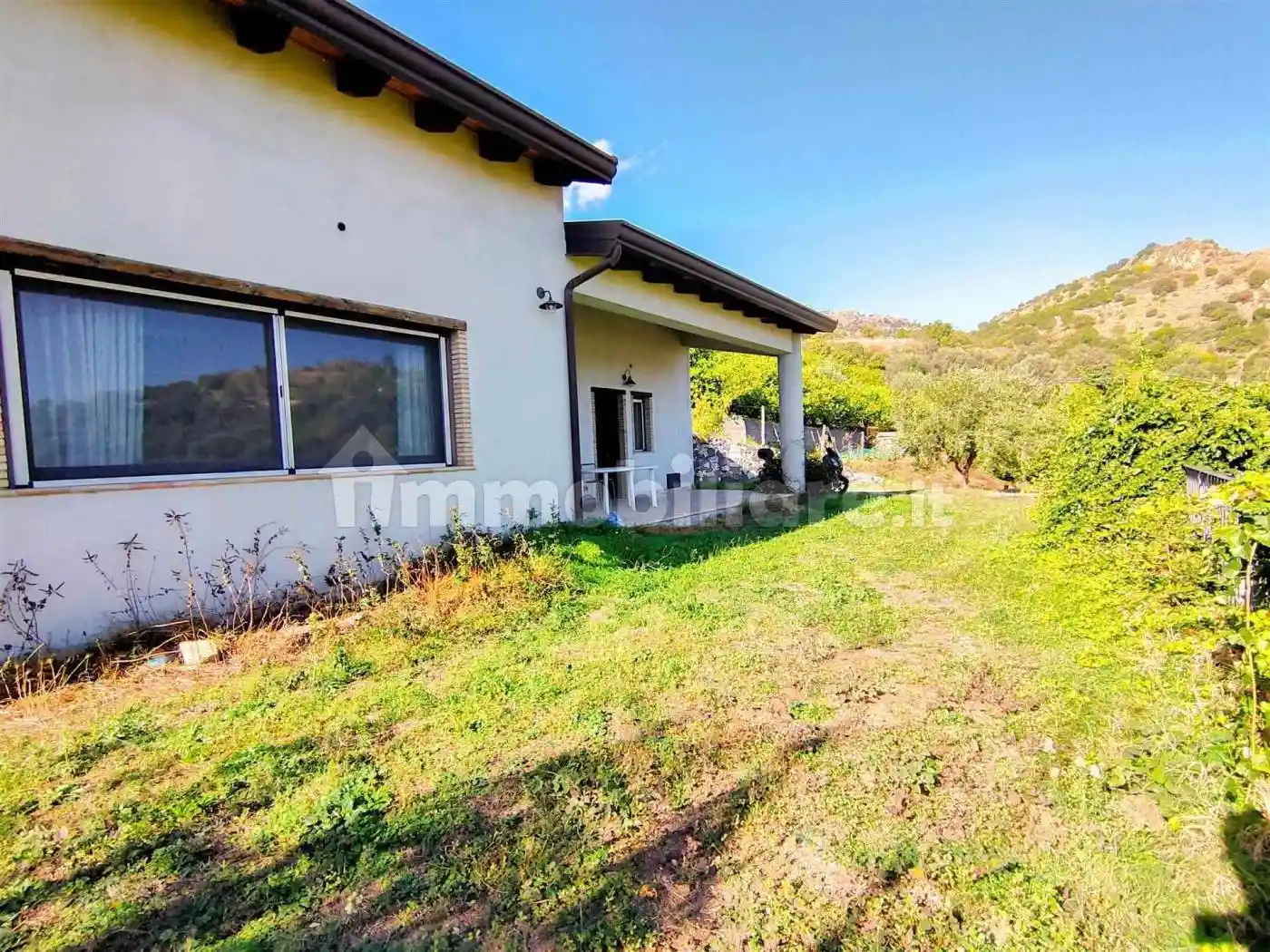 Villa in vendita a Nizza di Sicilia