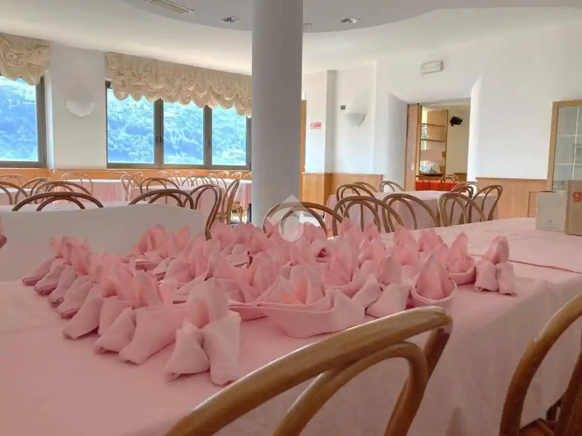 Palazzo - Edificio in Vendita - foto 2