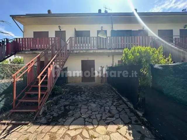 Casa indipendente in vendita a Lucoli