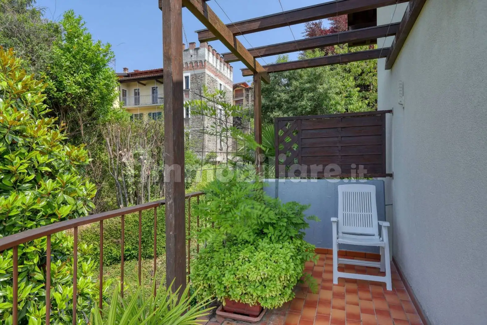 Appartamento in vendita a Agra