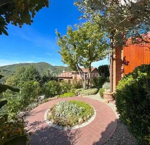 Villa in vendita a Monte San Pietro