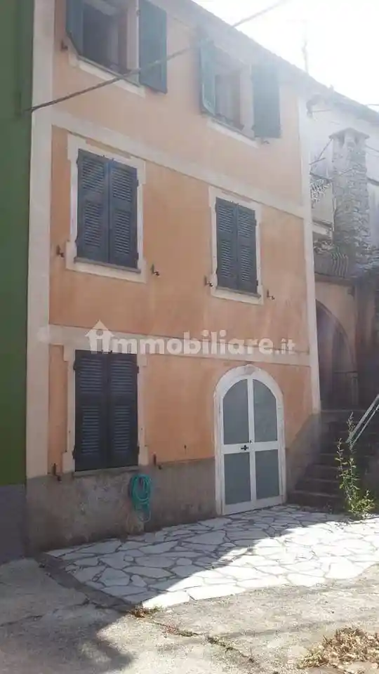 Casa indipendente in vendita a Ne