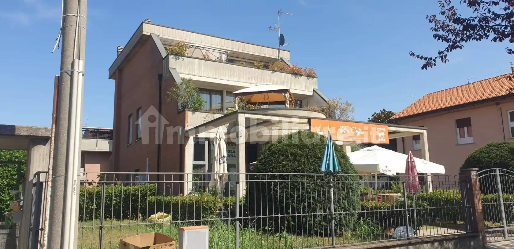 Palazzo - Edificio in vendita a Cesano Maderno