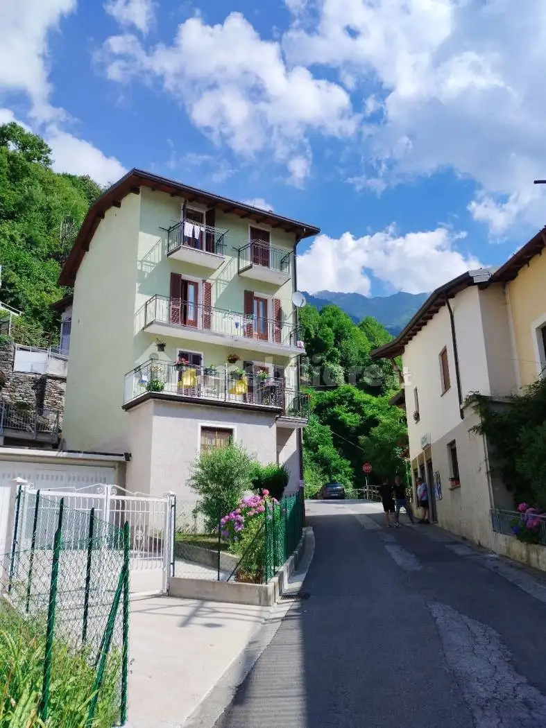 Villa in vendita a Pagnona