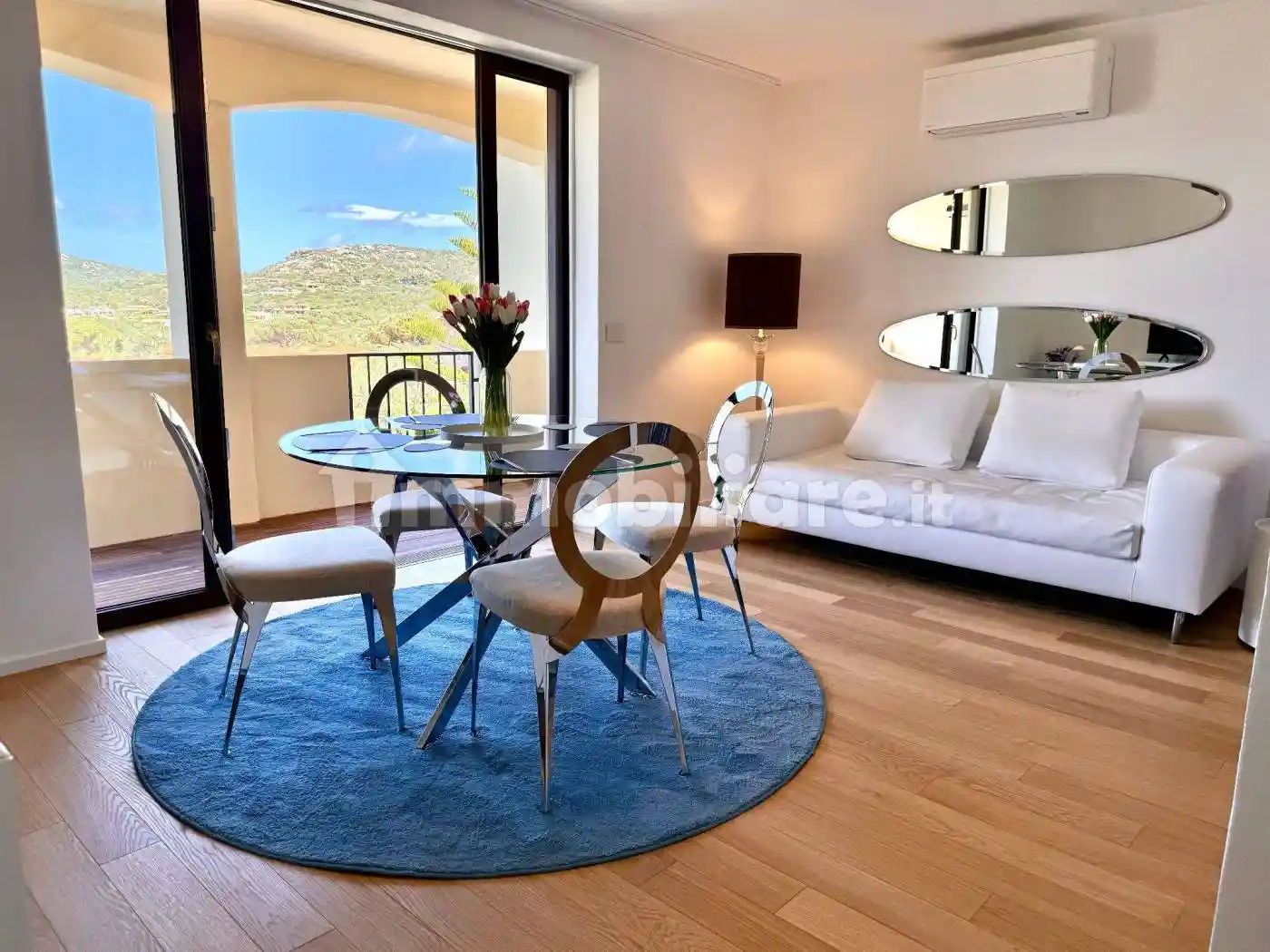 Appartamento in vendita a Arzachena