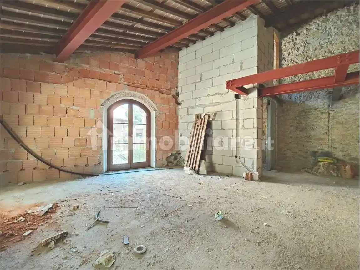 Casa indipendente in vendita a Lucca