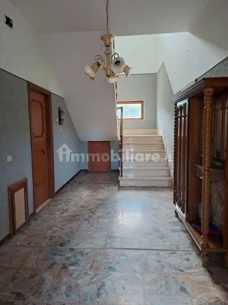 Villa unifamiliare 240 m², Penne - foto 5