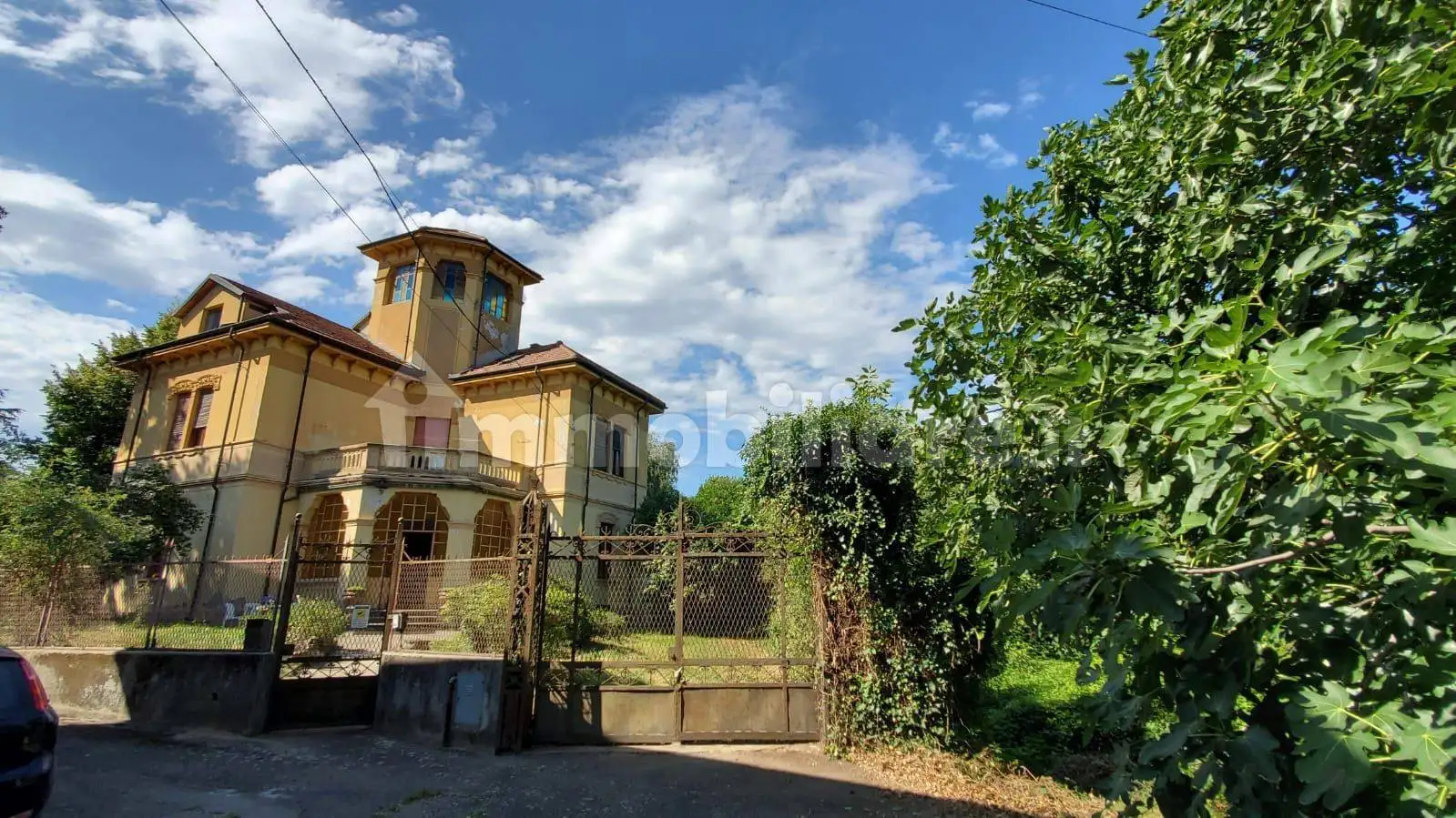 Villa in vendita a Lenta