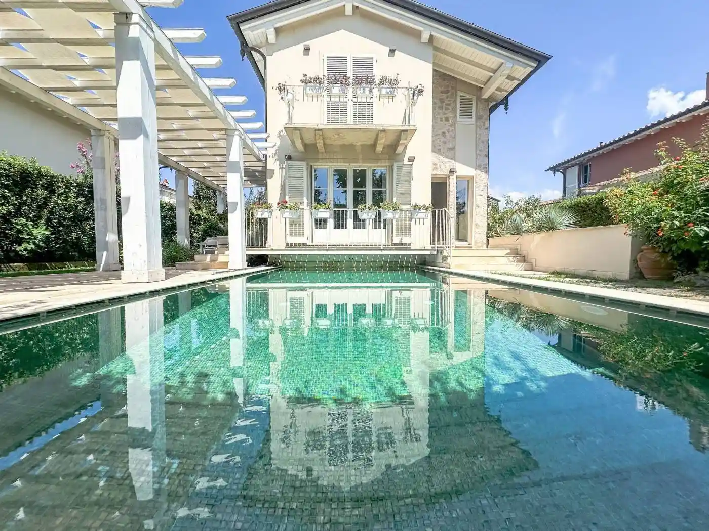 Villa in vendita a Pietrasanta