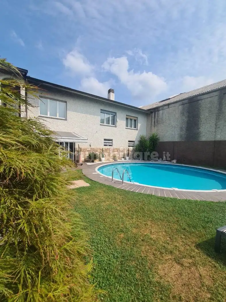 Villa unifamiliare, buono stato, 477 m², Carvico - foto 3