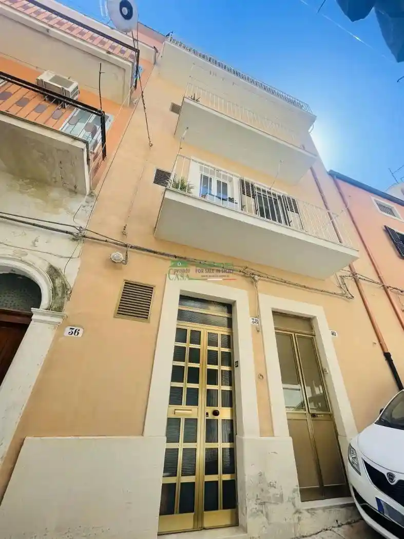 Casa indipendente in vendita a Ragusa