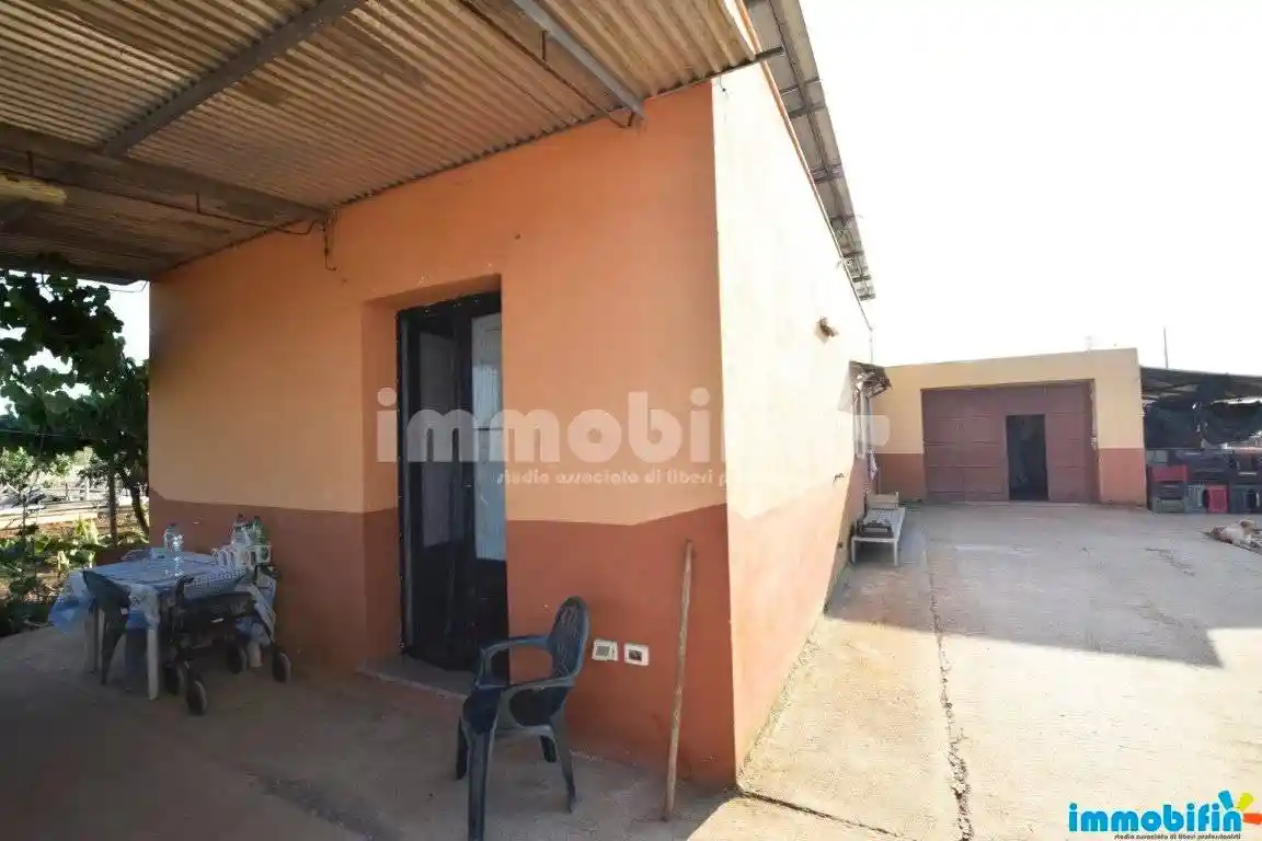 Villa in vendita a Oria