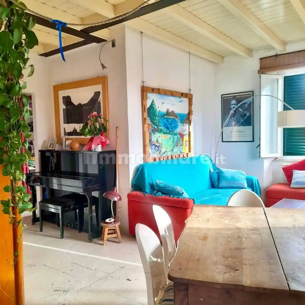 Appartamento in vendita a Livorno