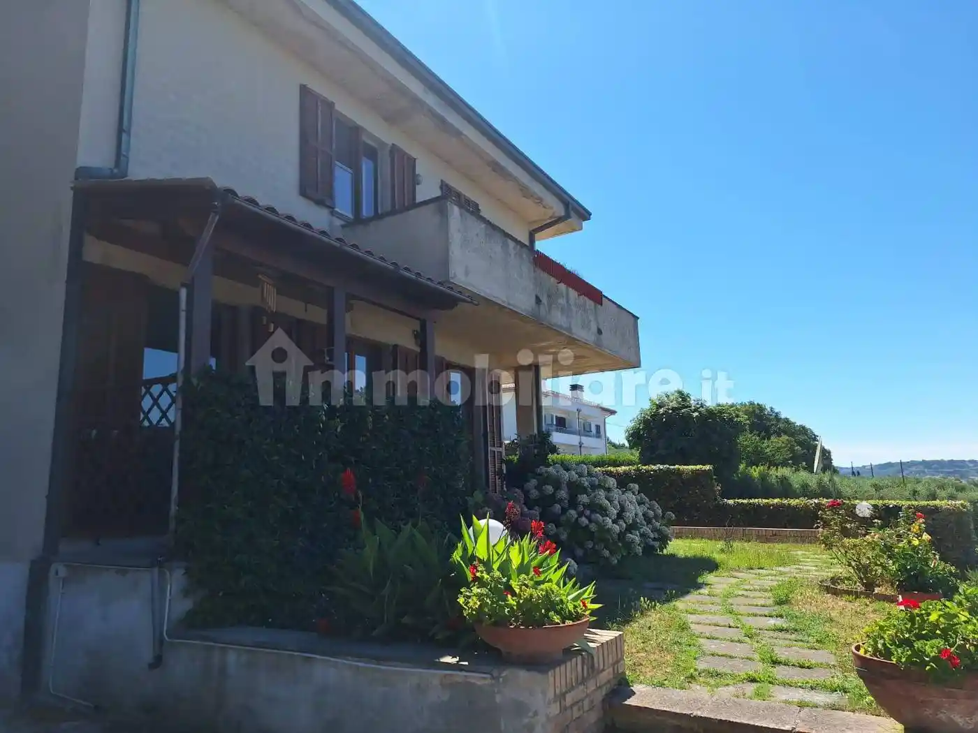 Villa in vendita a Civitanova Marche
