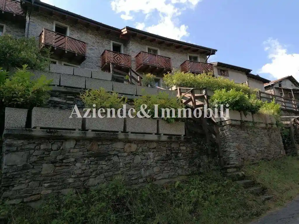 Appartamento in vendita a Teglio