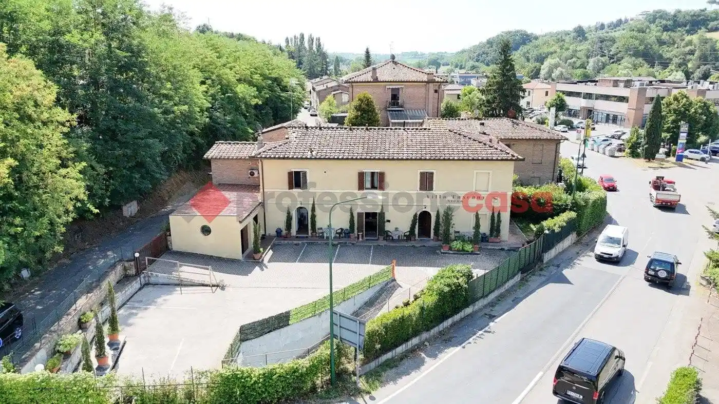 Terratetto unifamiliare strada massetana romana , 2, Fuori Porta San Marco, Siena - foto 4