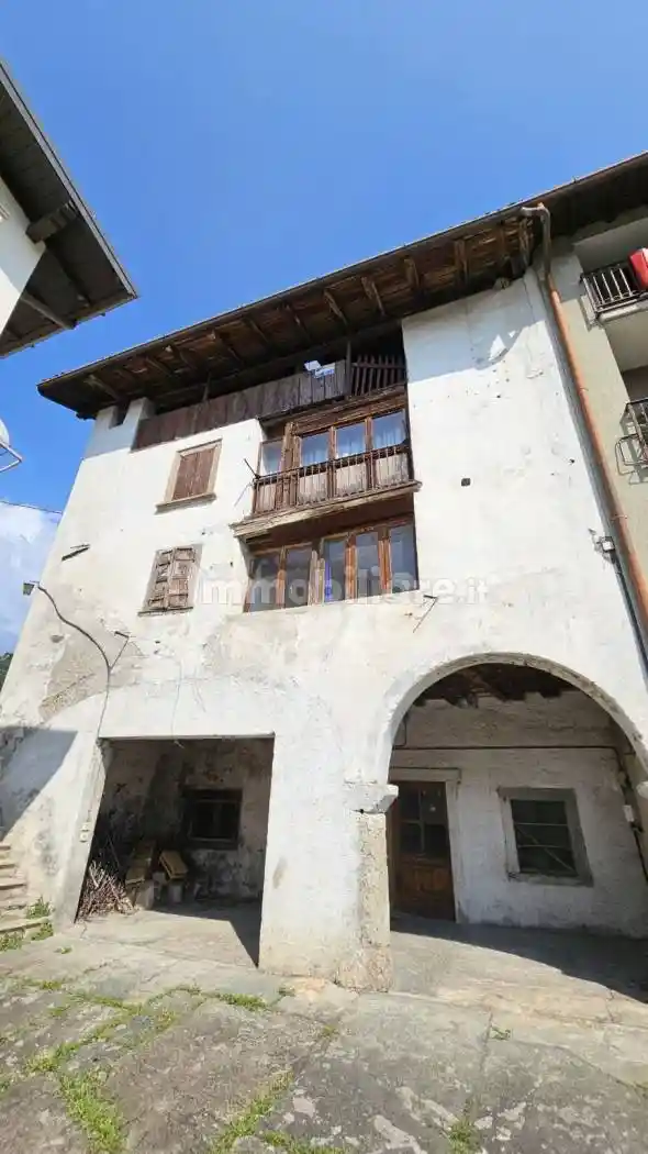 Casa indipendente in vendita a Clusone