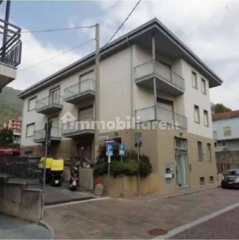 Appartamento in vendita a Vertova