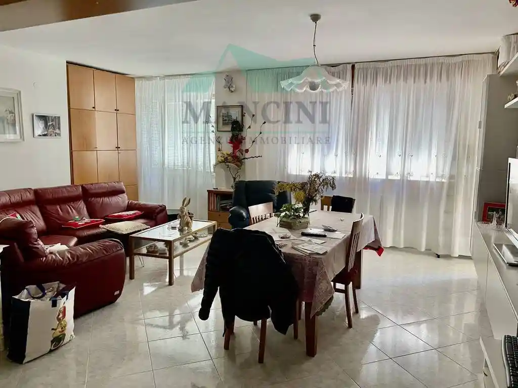 Appartamento in vendita a Jesi