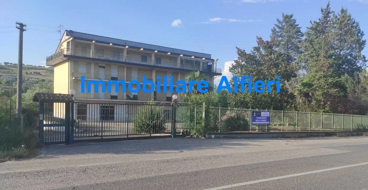 Palazzo - Edificio in vendita a Apollosa