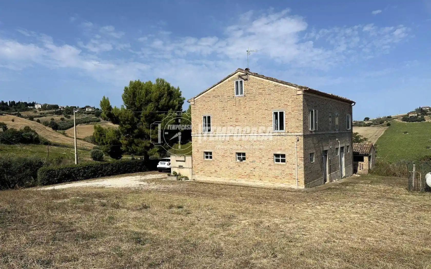 Casa indipendente in vendita a Fermo