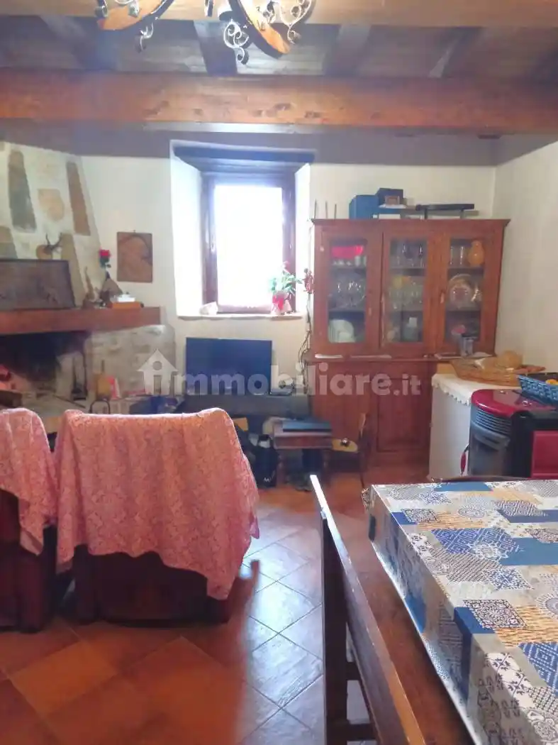 Casa indipendente in vendita a Ferentillo