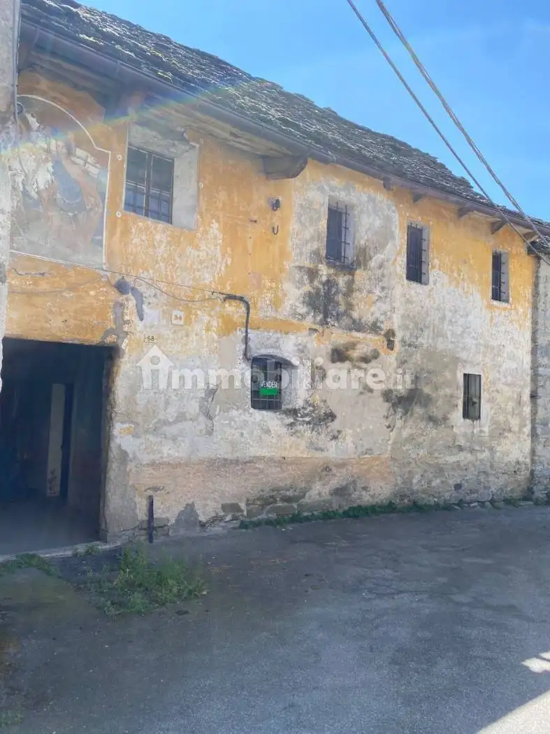 Rustico - Casale in vendita a Trontano