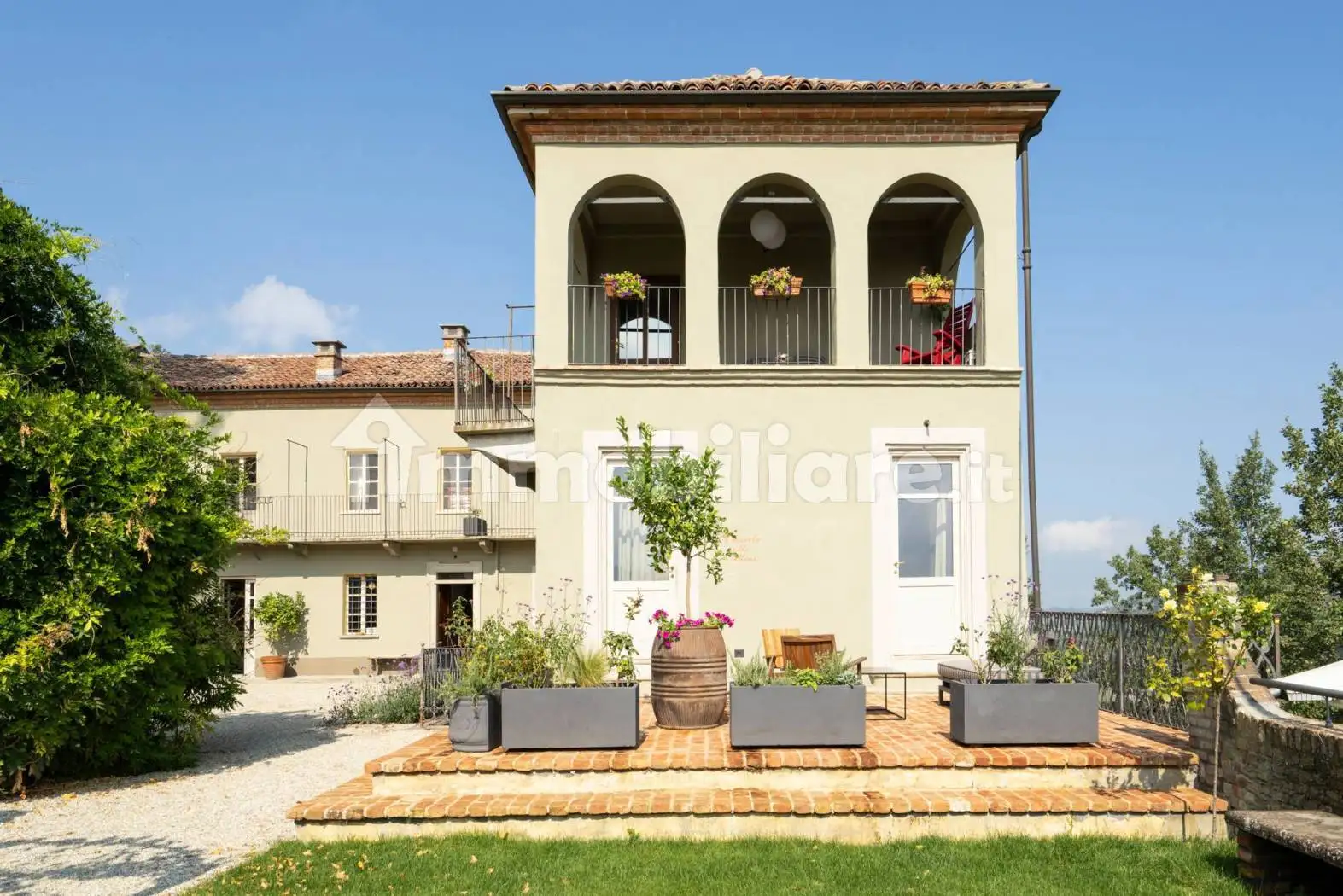 Villa in affitto a Santo Stefano Belbo