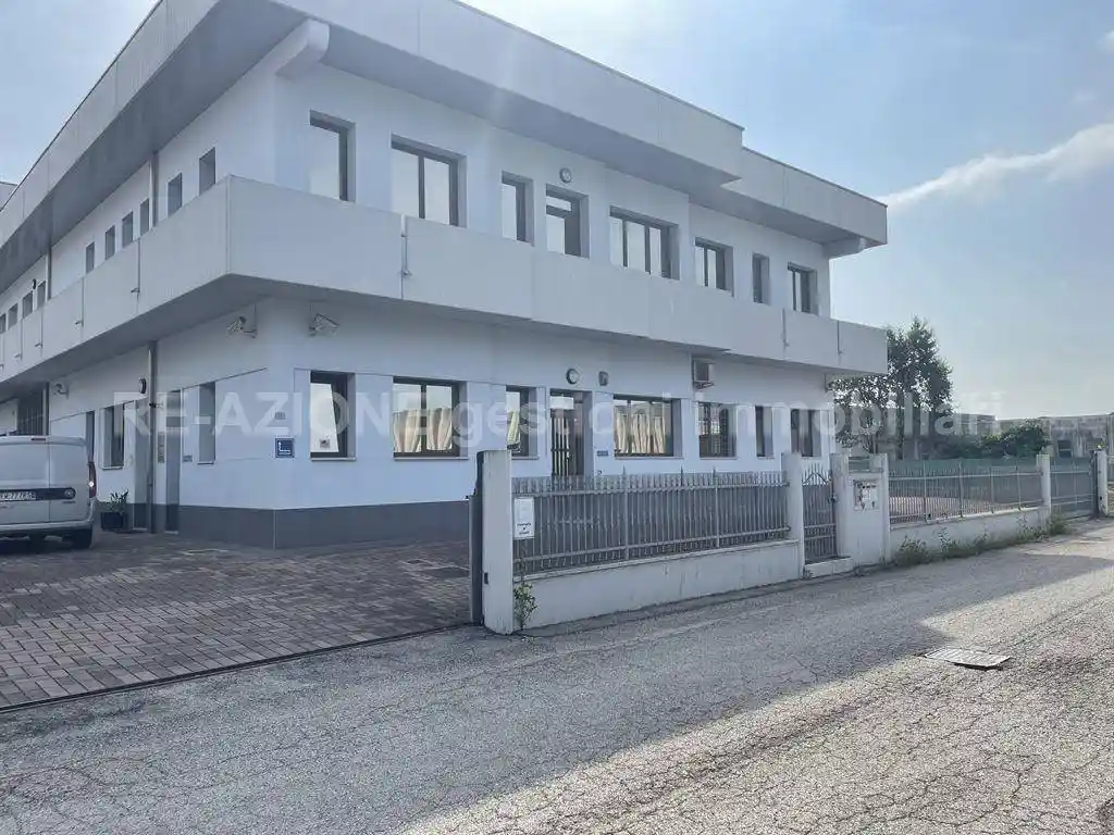 Palazzo - Edificio in vendita a Altavilla Vicentina