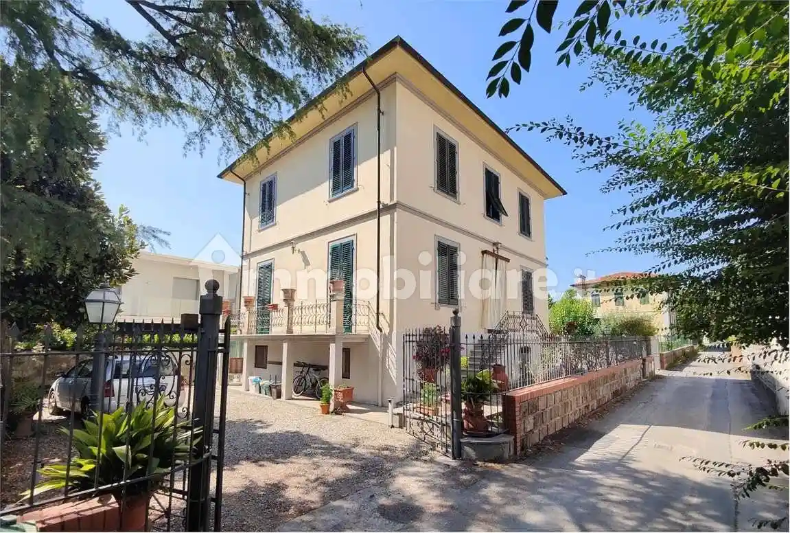 Villa in vendita a Lucca