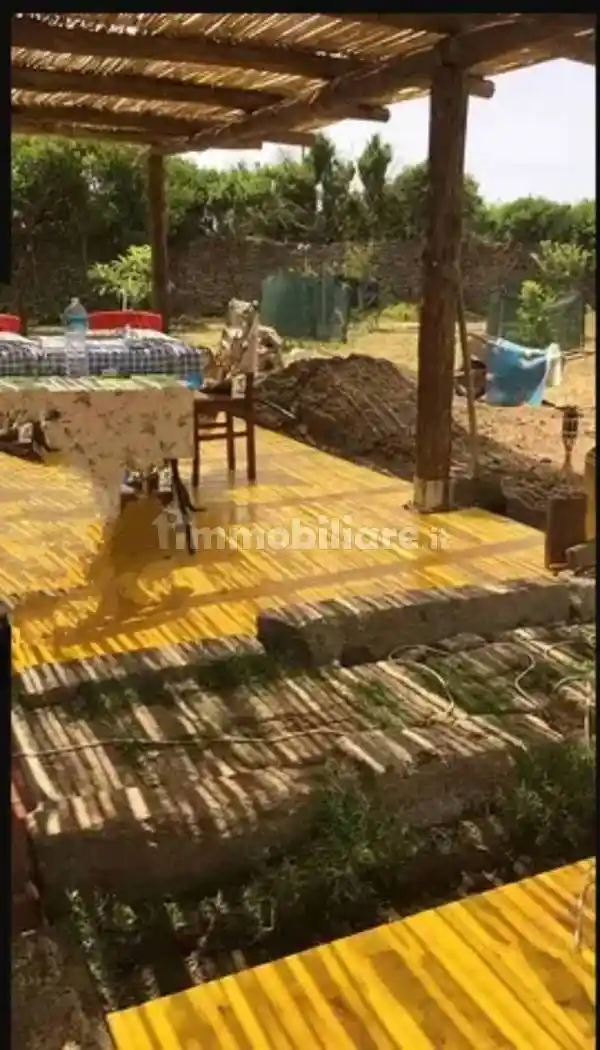 Casa indipendente in vendita a Santa Teresa Gallura