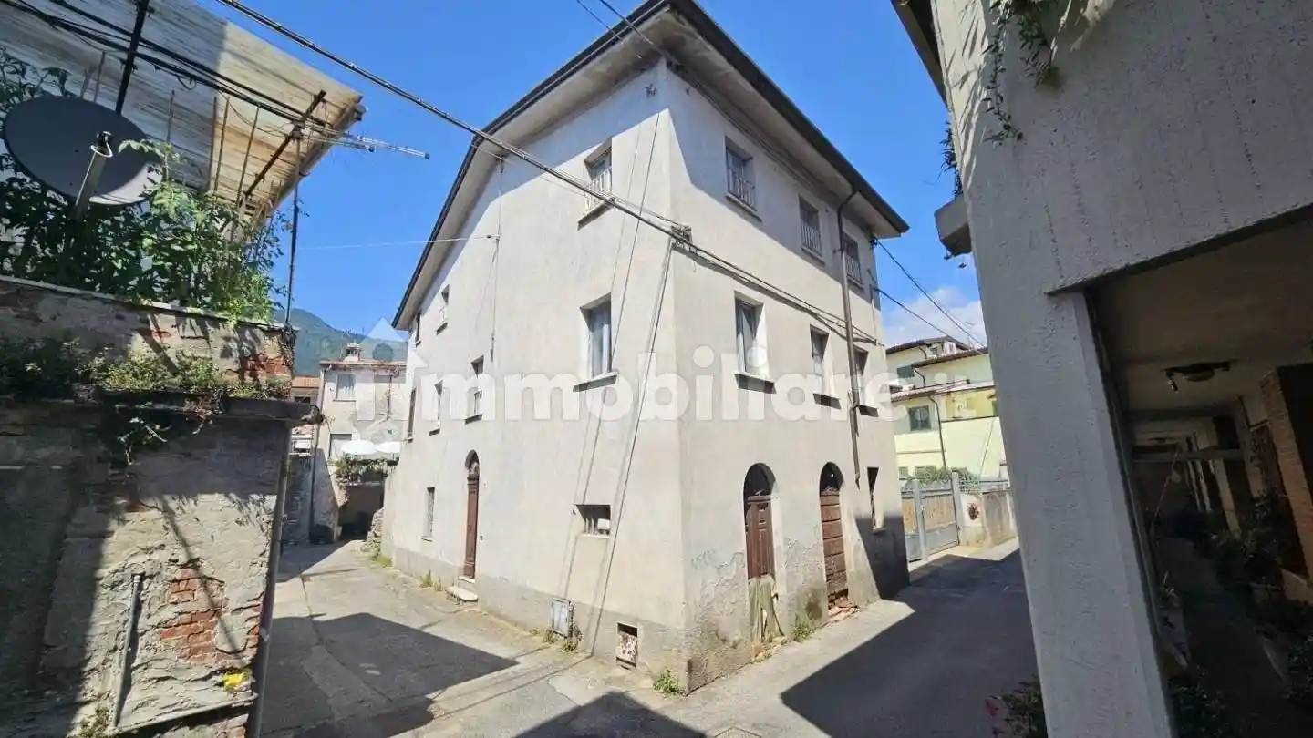 Villetta a schiera in vendita a Massa